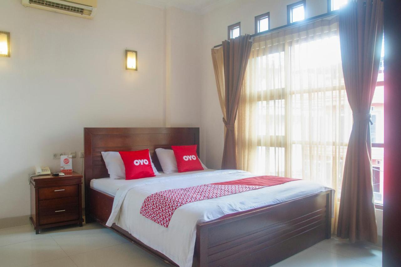 Hotel Oyo 3894 Karunia Muslim Syariah Jakarta Exteriér fotografie